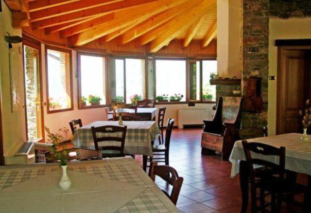 Agriturismo La Fonte Di Mariella Gravedona Eksteriør billede