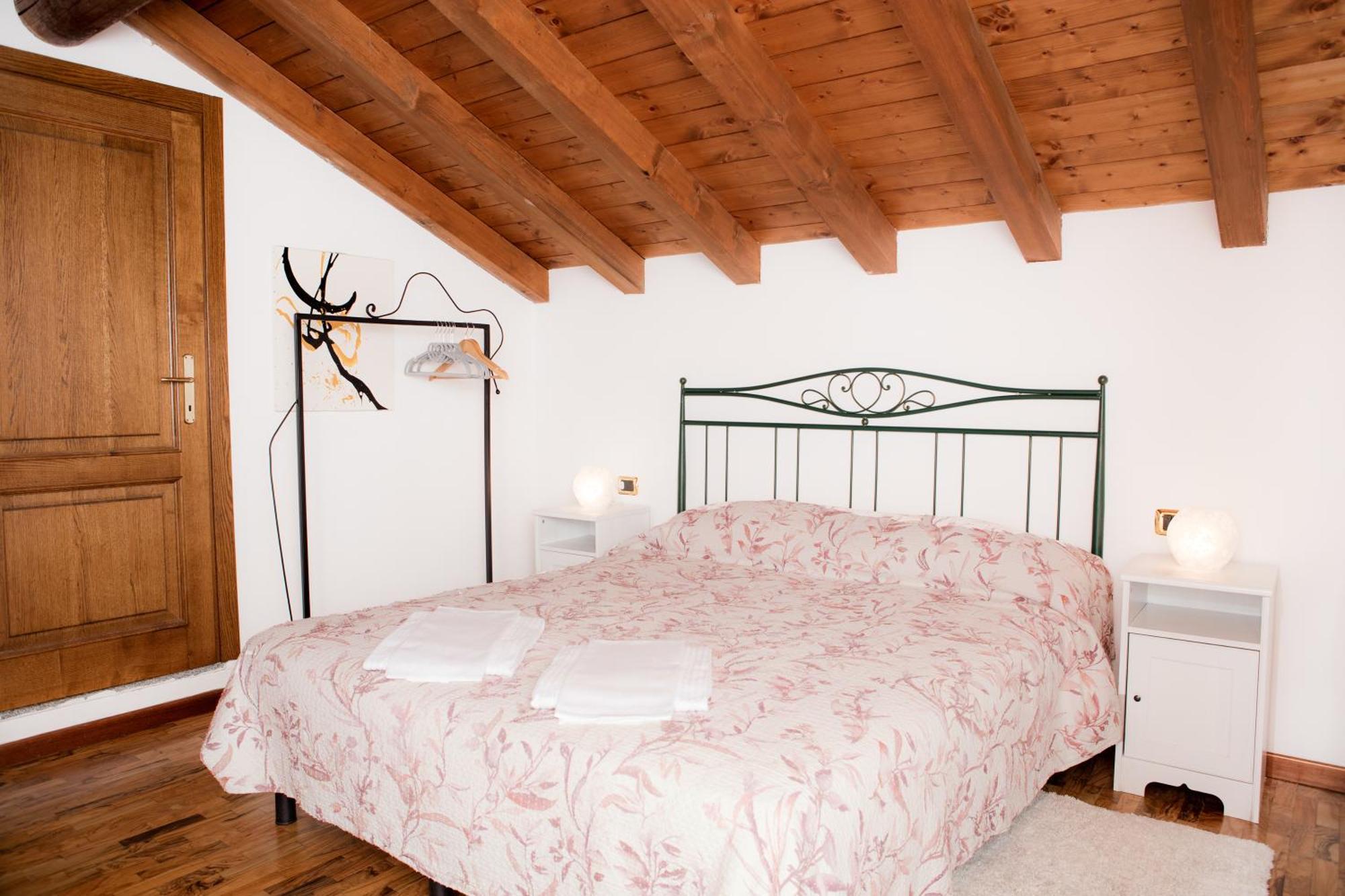 Agriturismo La Fonte Di Mariella Gravedona Eksteriør billede